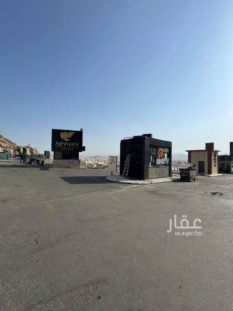 أرض 2072 م² في الخضراء 1