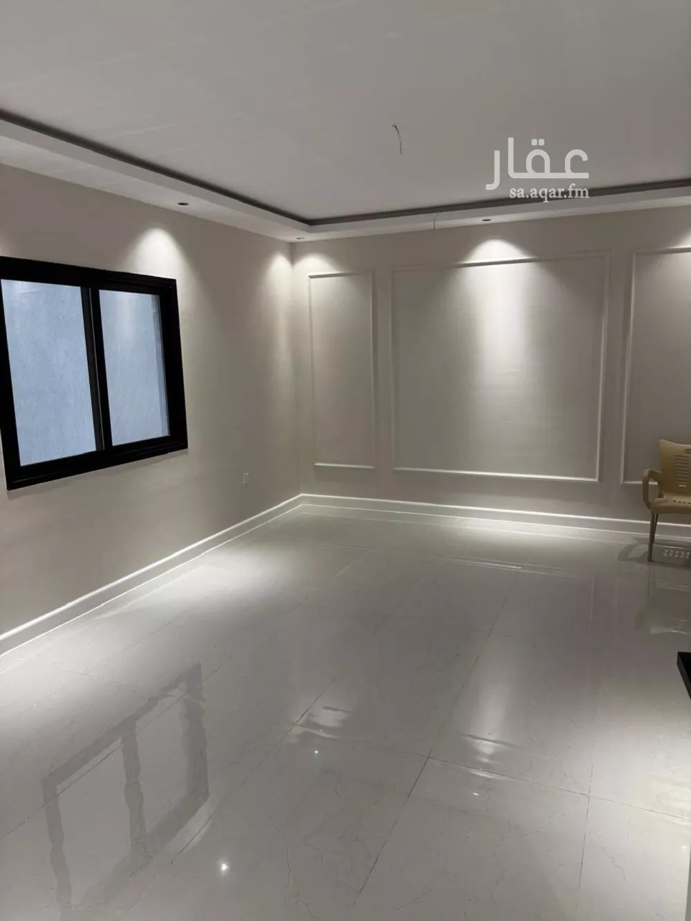 فيلا 9 غرف في الامواج 5