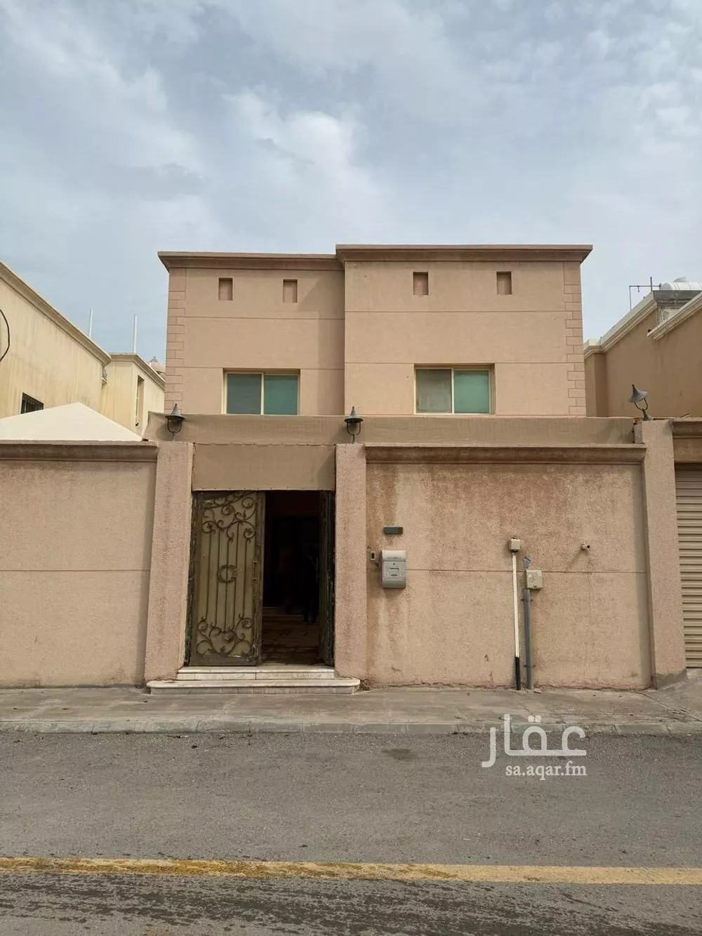 7 bedroom villa in East Beach 1