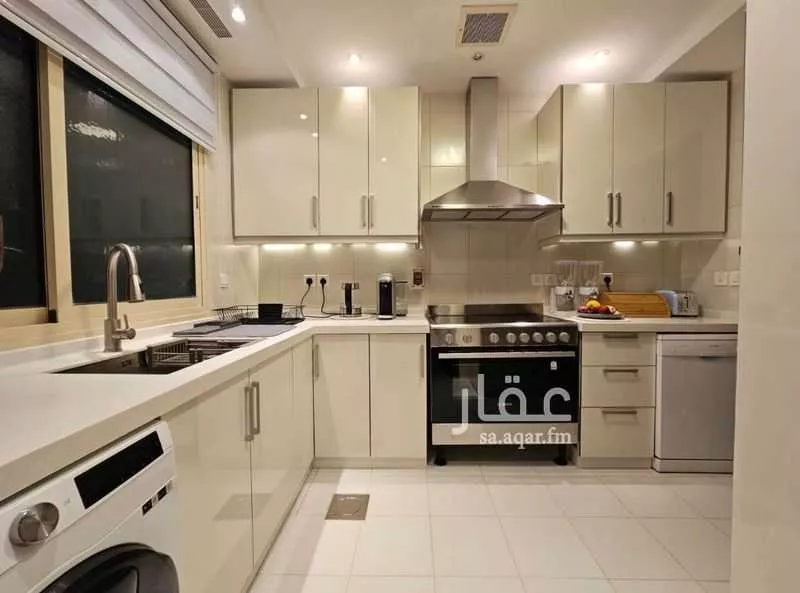 7 bedroom apartment in Al Shati, Jeddah 8