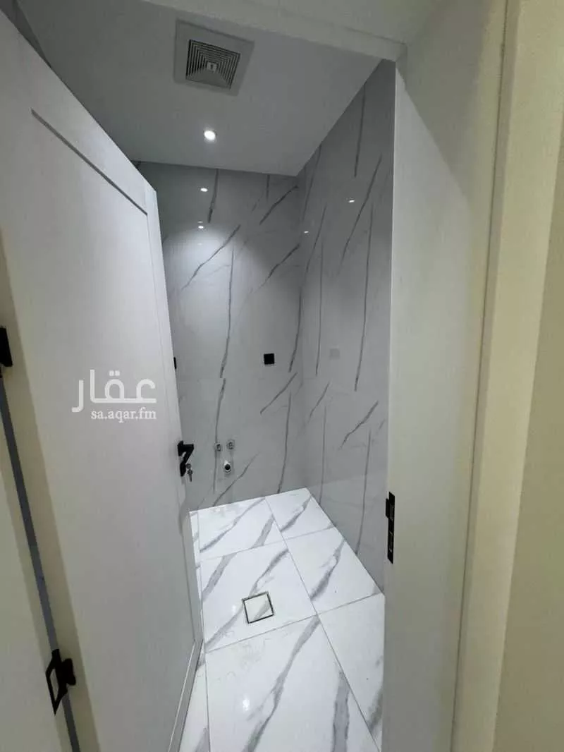 شقة 5 غرف في الواحة 1