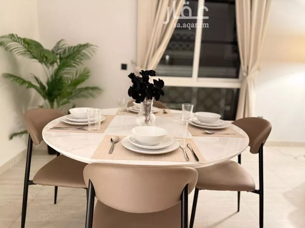 شقة 3 غرف في الملقا 4