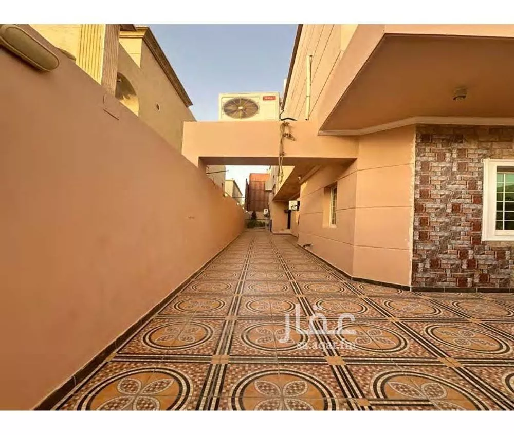 4 bedroom villa in Al Basateen, Jeddah 5