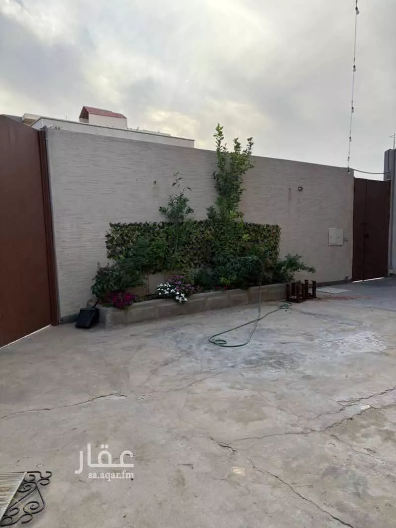 شقة 4 غرف في العارض 4