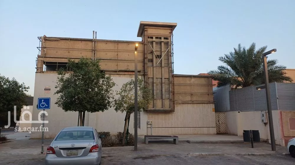 أرض 715 م² في البديعة 5