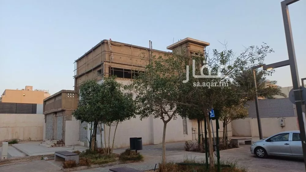 أرض 715 م² في البديعة 4