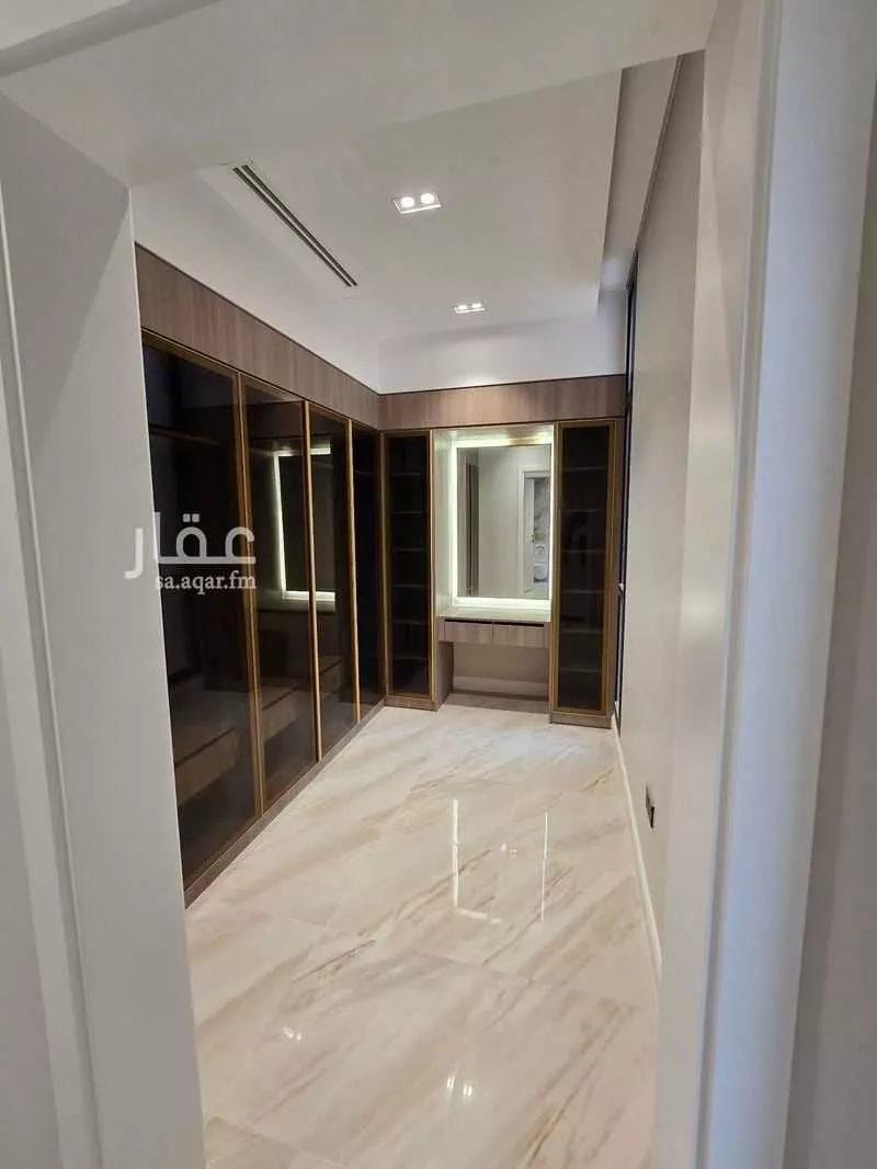 4 bedroom villa in Riyadh 12
