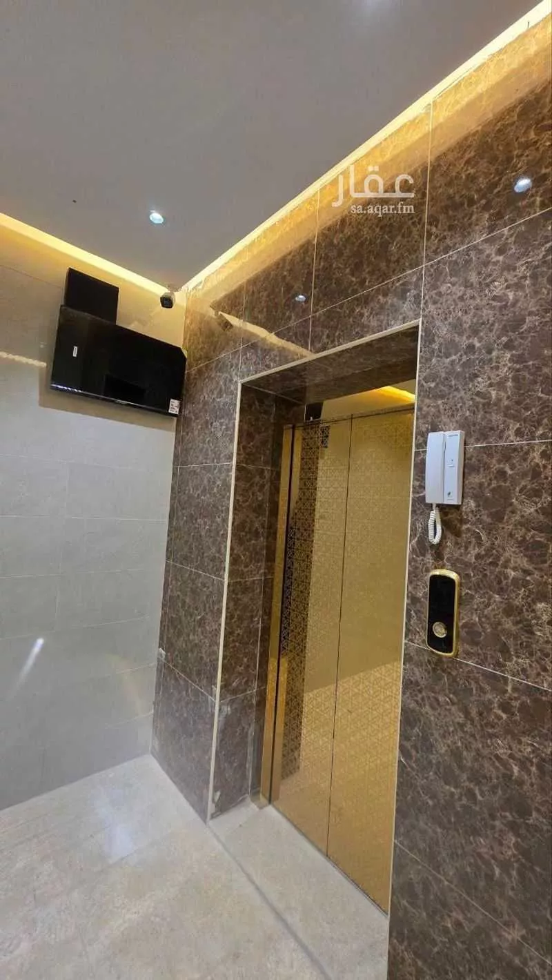 5 bedroom apartment in King Fahd, Madinah 4