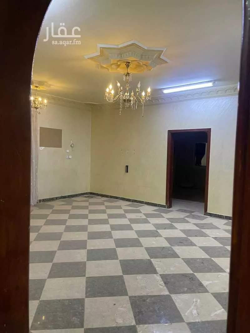 802 sqm building in Al Difa 4