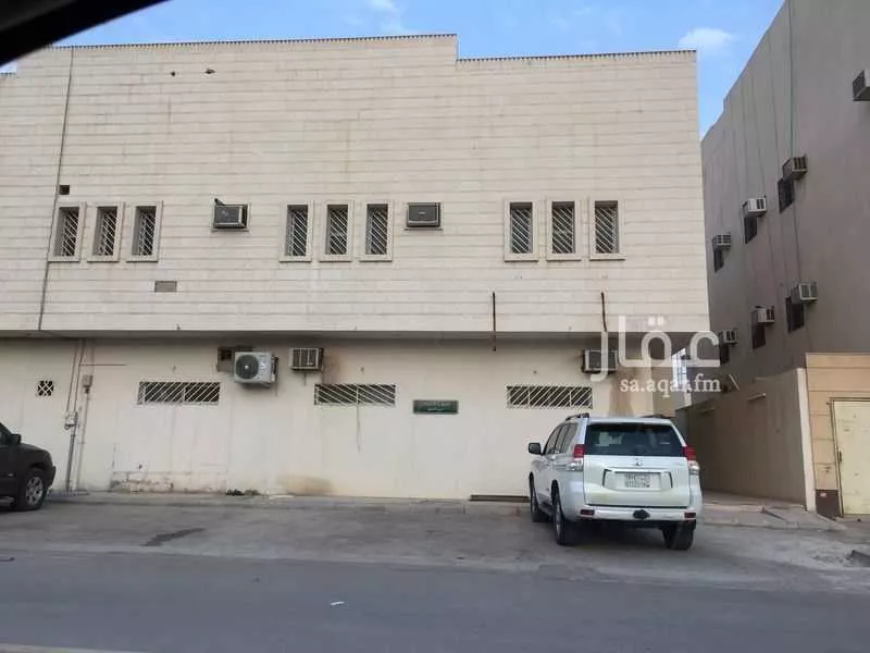 625 sqm building in Al Aqiq