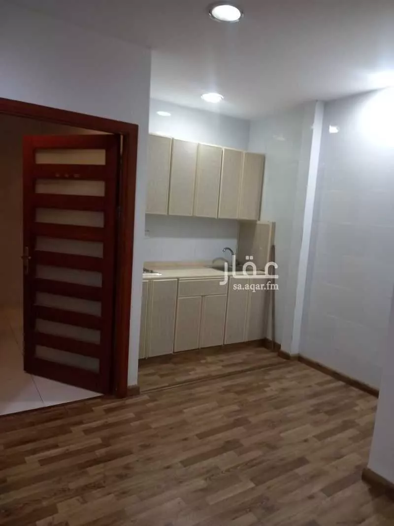 4 bedroom office in Al Shati, Jeddah 4