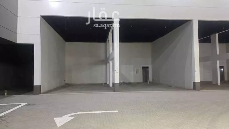 3575 sqm shop in Al Sawari 4