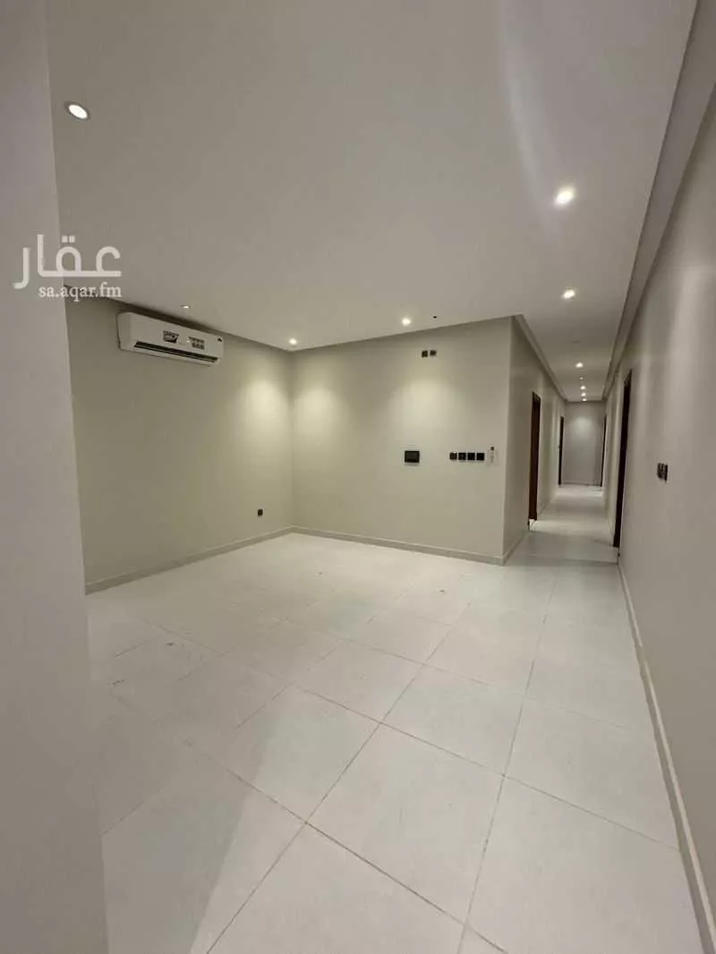 شقة 4 غرف في طيبة 4