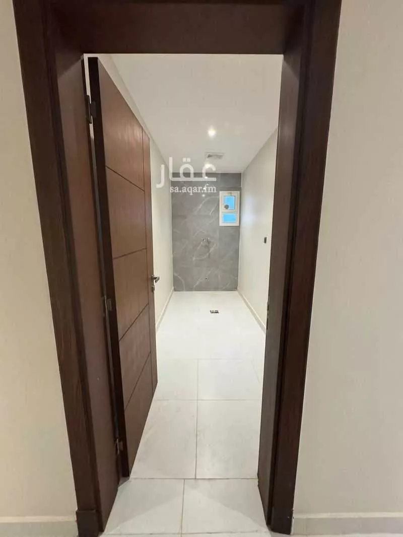 شقة 4 غرف في طيبة 1