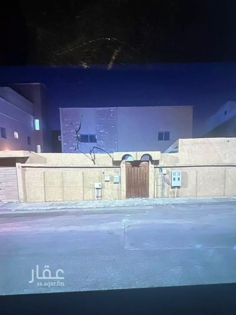 فيلا 11 غرف في الروضة