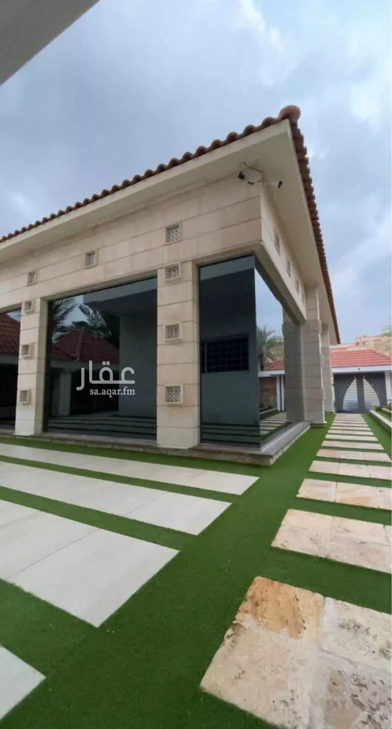 فيلا 7 غرف في الشاطئ 3