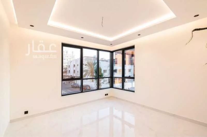 شقة 4 غرف في الروضة 4