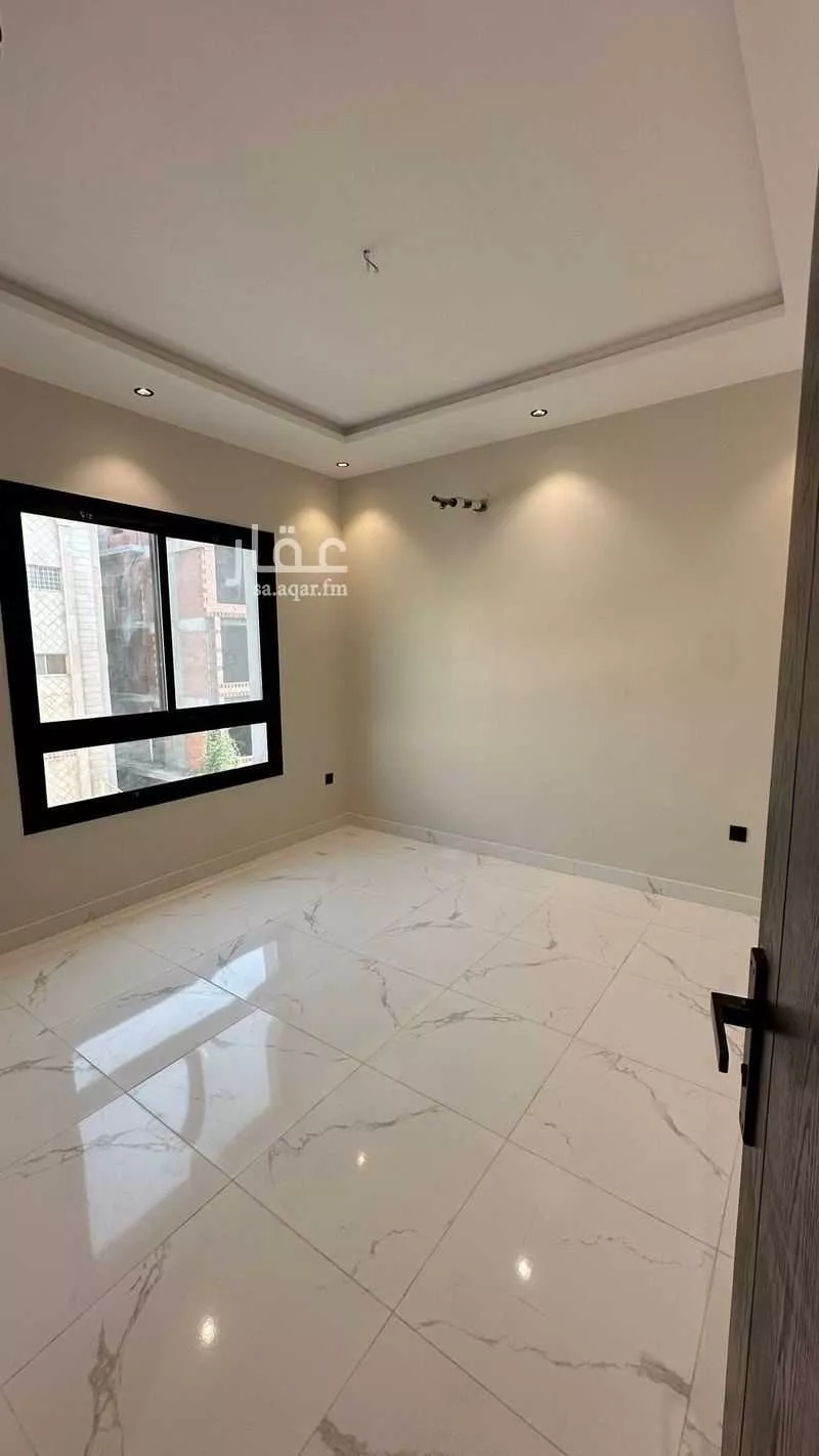 شقة 4 غرف في الصفا 4