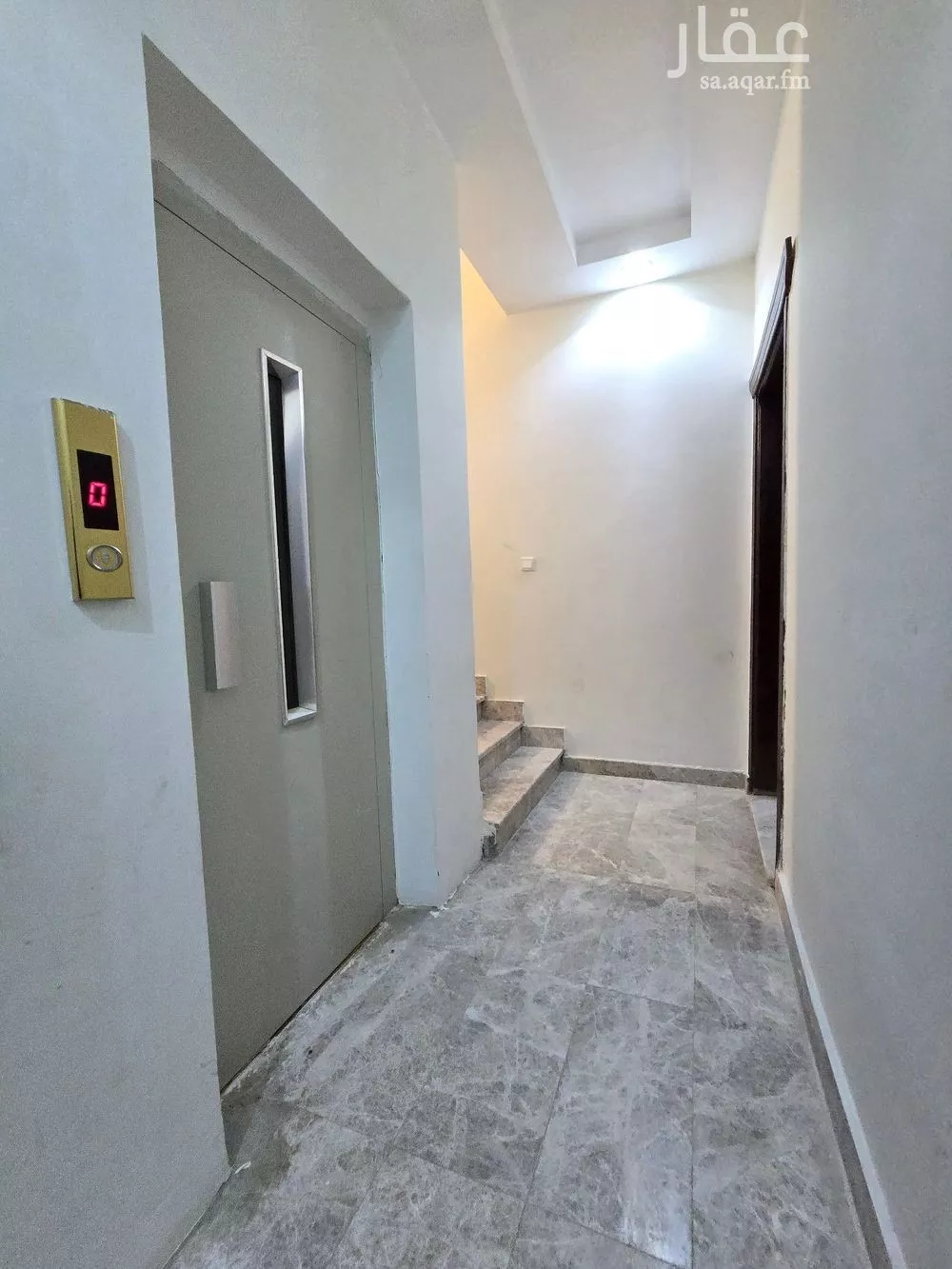 عقار 9 غرف في الزمرد، جدة 17