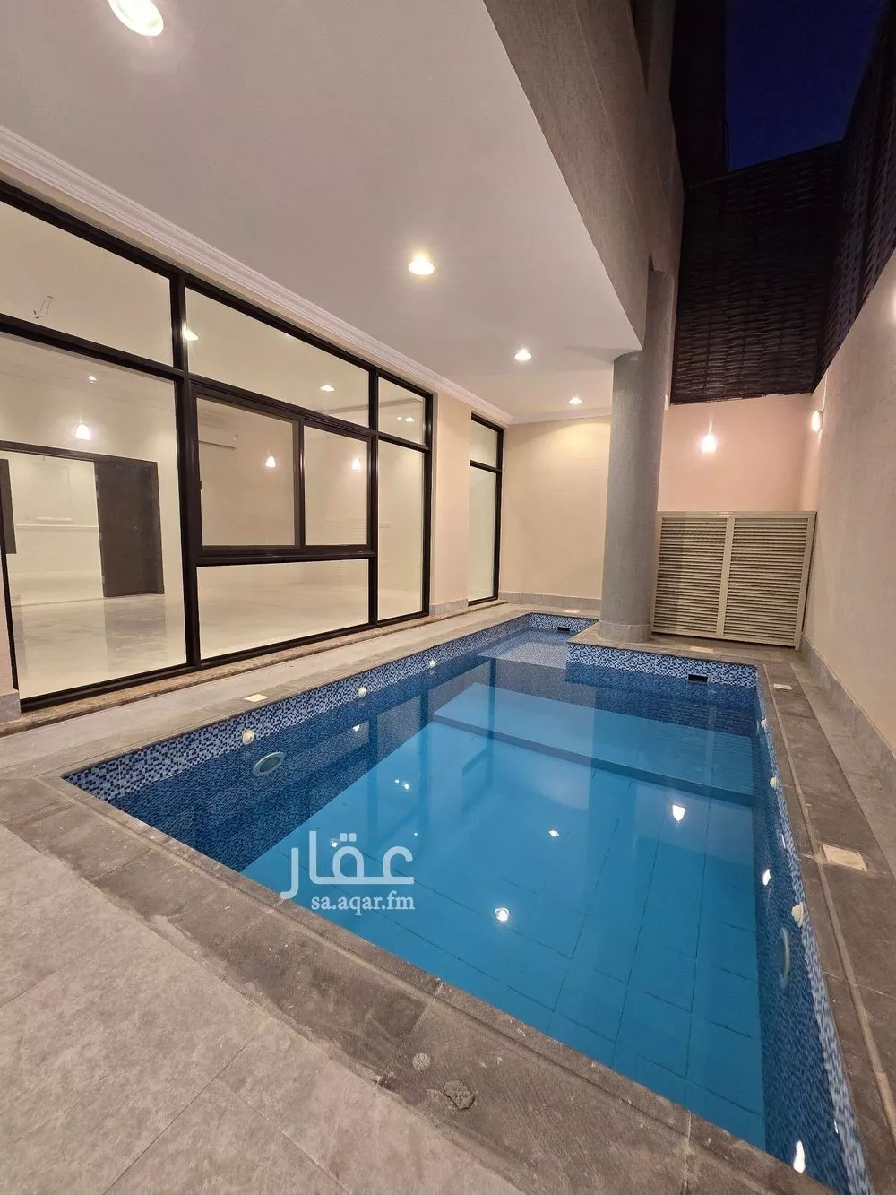 فيلا 12 غرف في اللؤلؤ 4