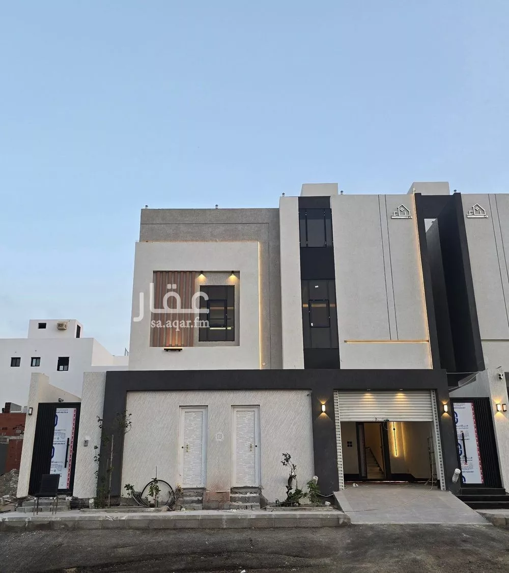 15 bedroom villa in Al Yaqout 3