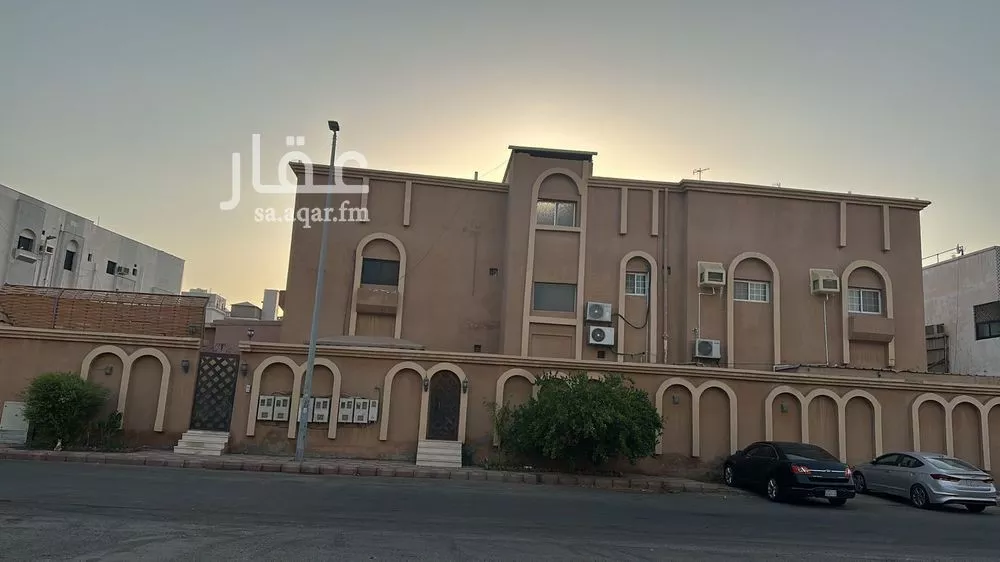 773 sqm building in Al Samer 1