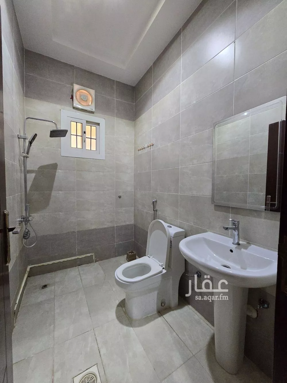 عقار 9 غرف في الزمرد، جدة 11