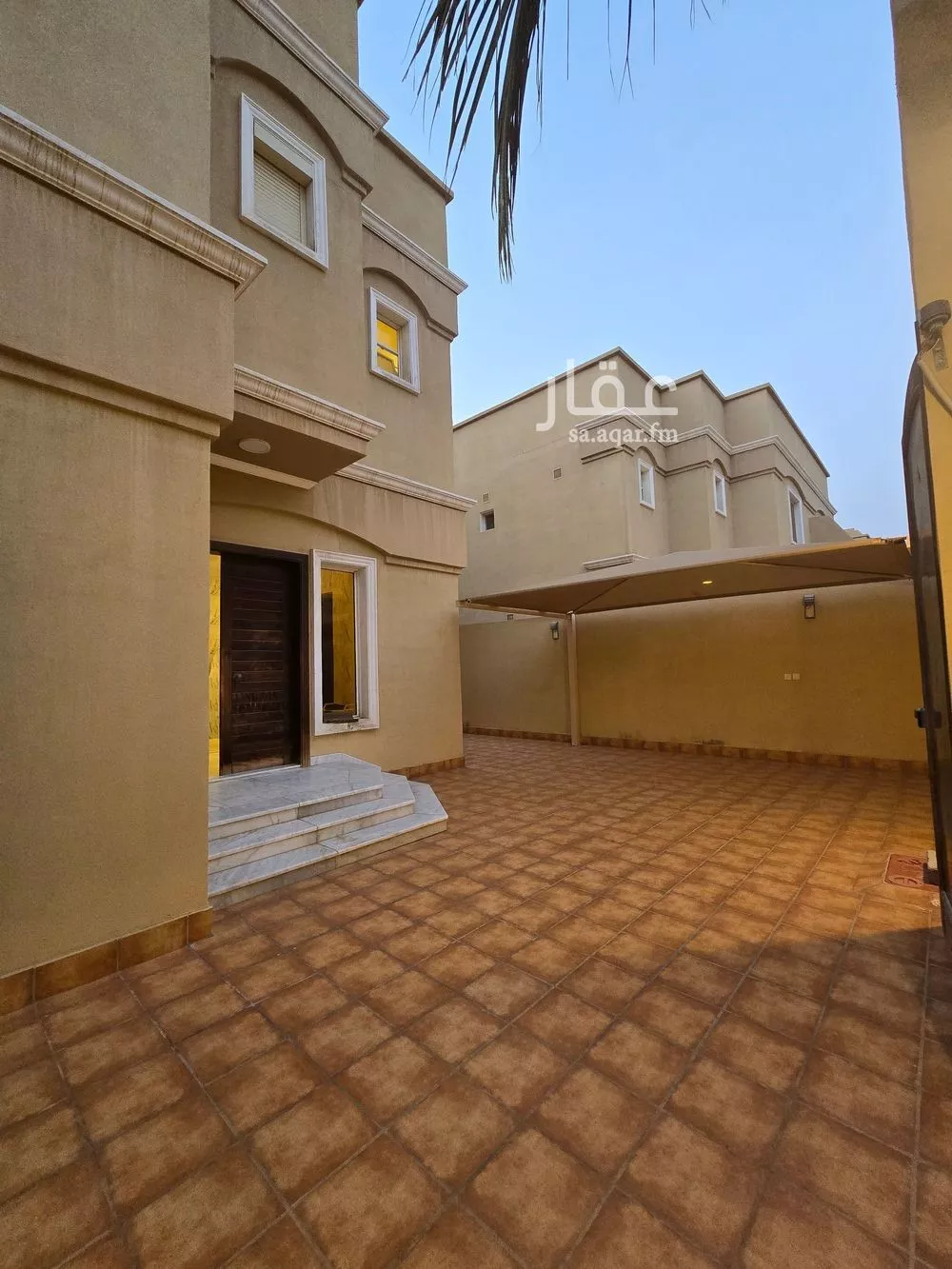 فيلا 8 غرف في الزمرد 3