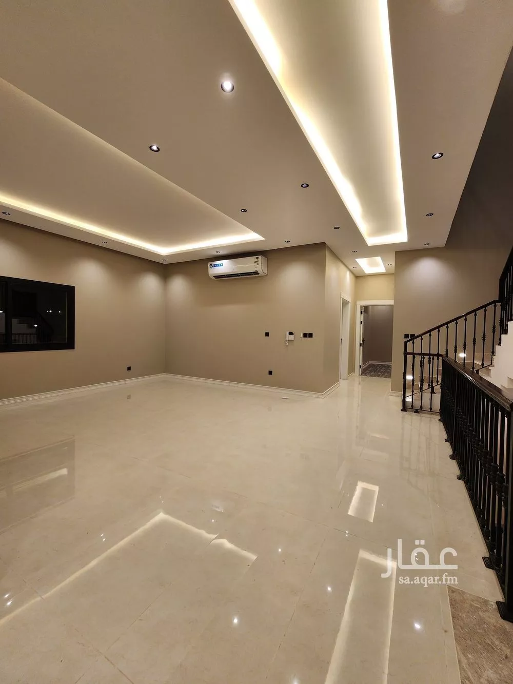 فيلا 9 غرف في الزمرد 2