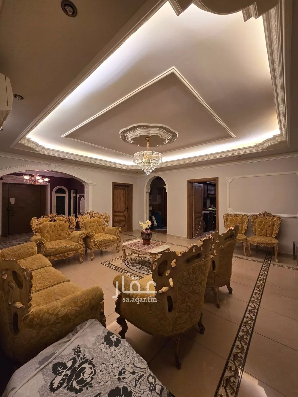 عقار 12 غرف في البساتين، جدة 8