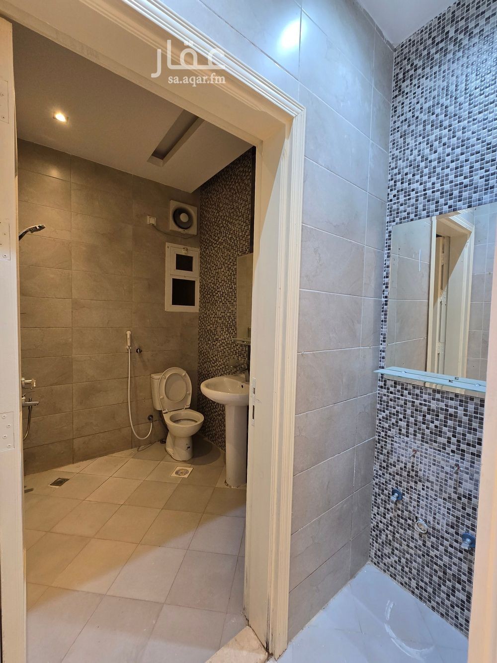 40 bedroom building in Az Zomorod, Jeddah 6