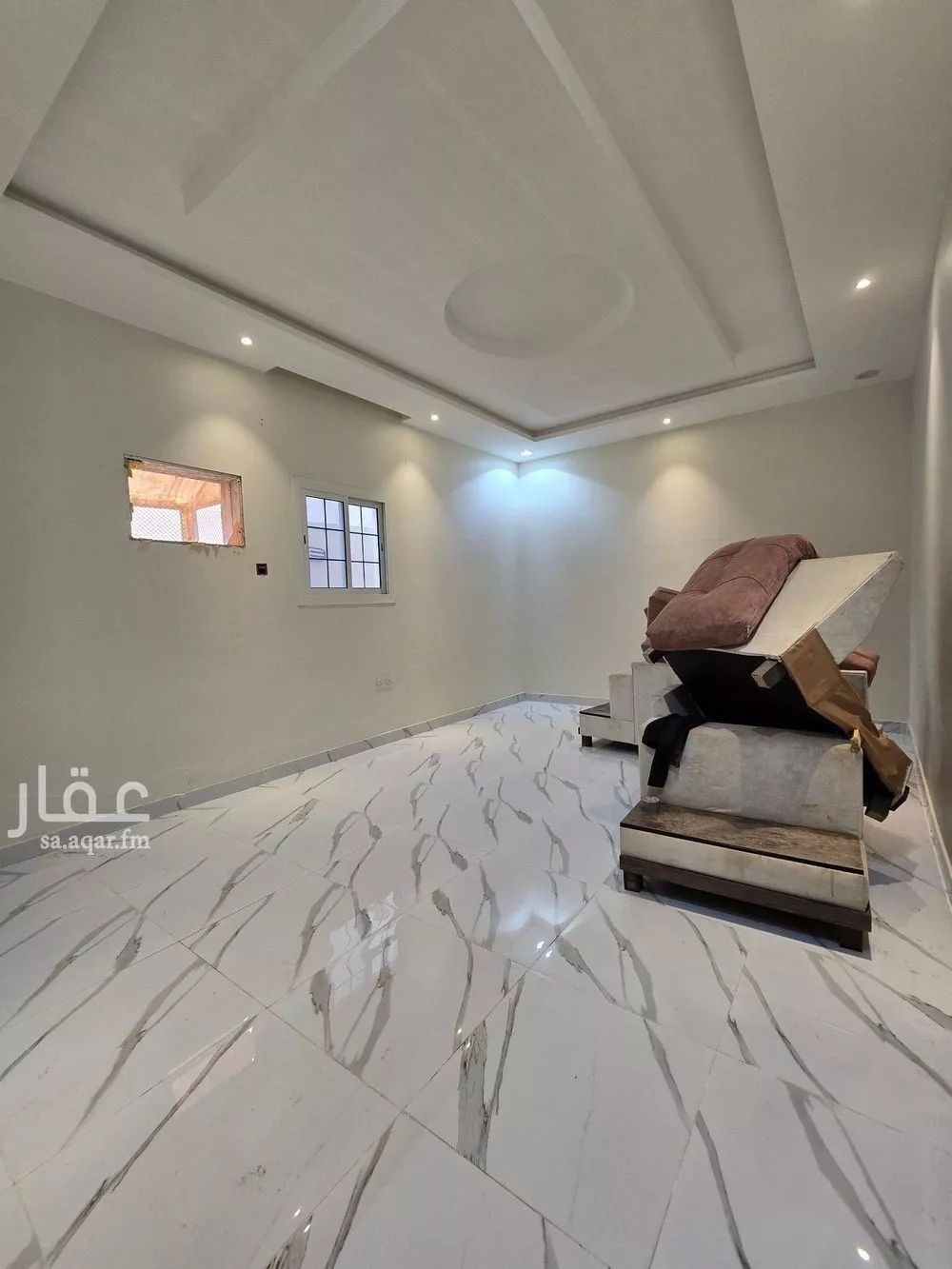 عقار 9 غرف في الزمرد، جدة 12