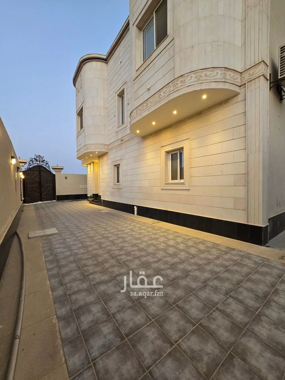 فيلا 14 غرف في الياقوت 4