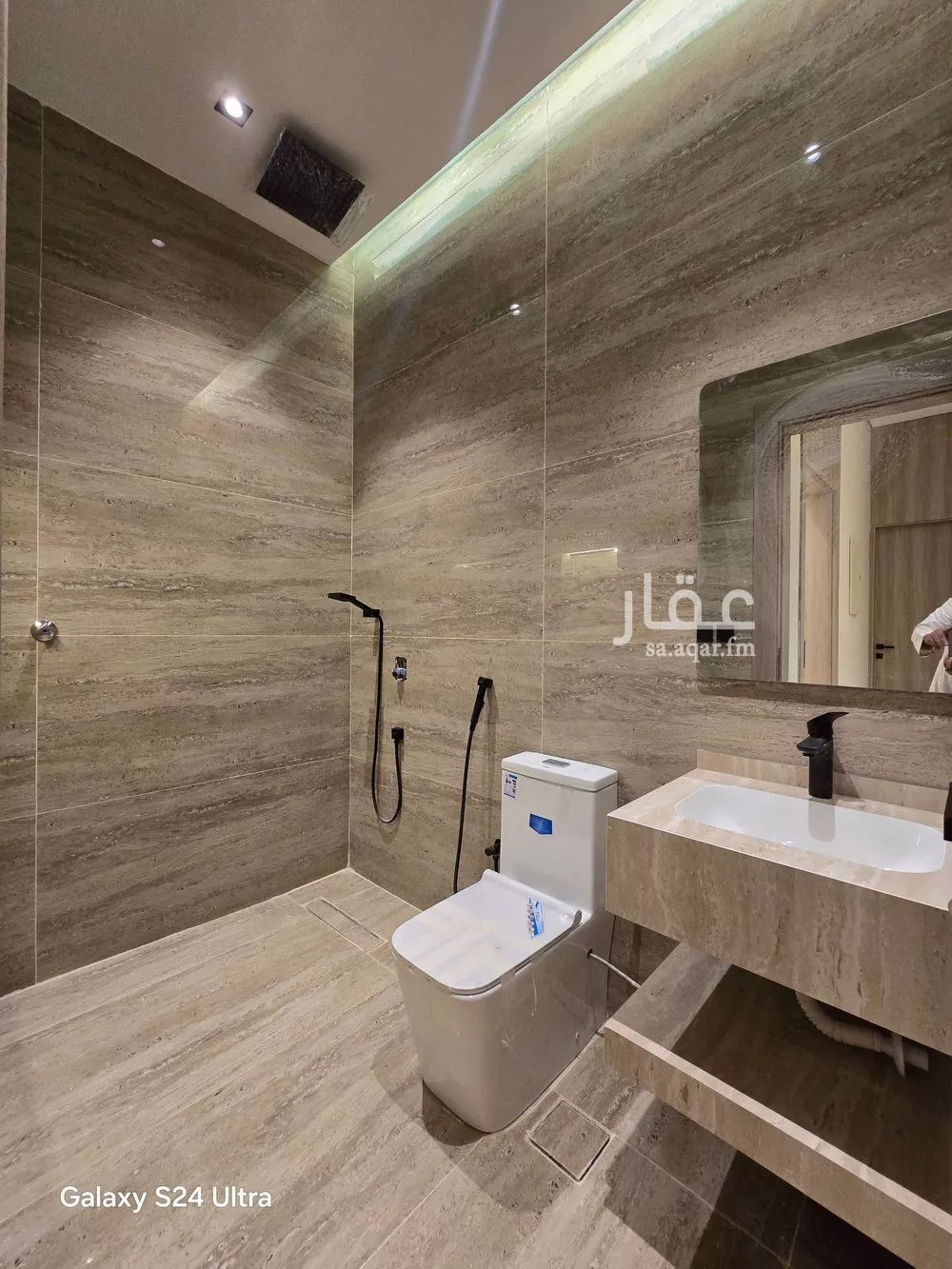 8 bedroom villa in Al Lulu, Jeddah 19