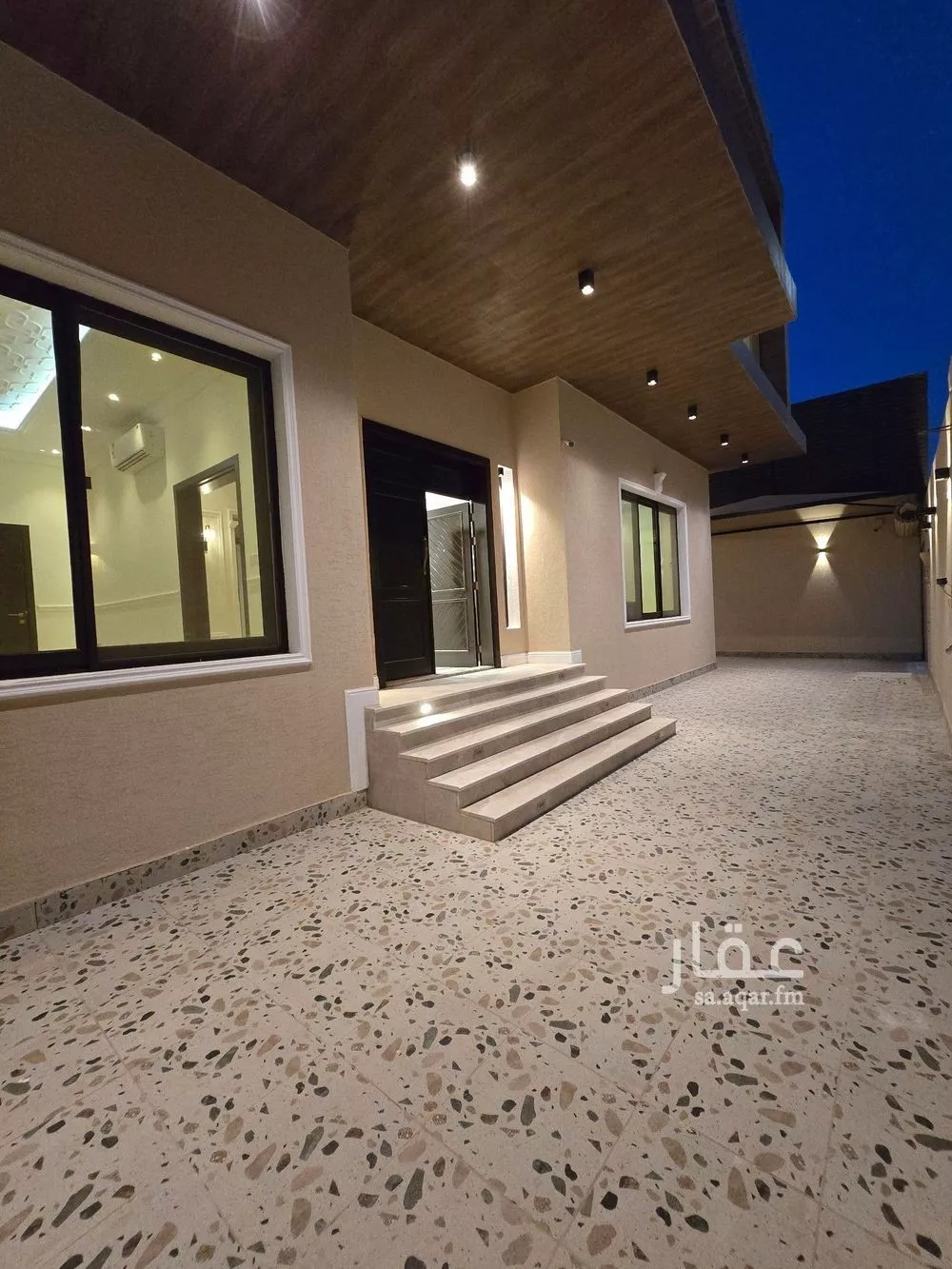 فيلا 12 غرف في اللؤلؤ 2