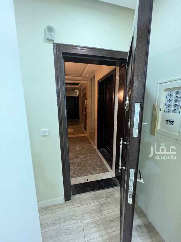 listing images