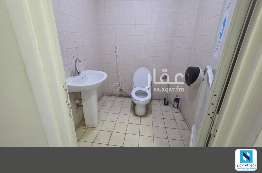 3 bedroom office in Al Khalidiyah Ash Shamaliyah, Eastern Province 9