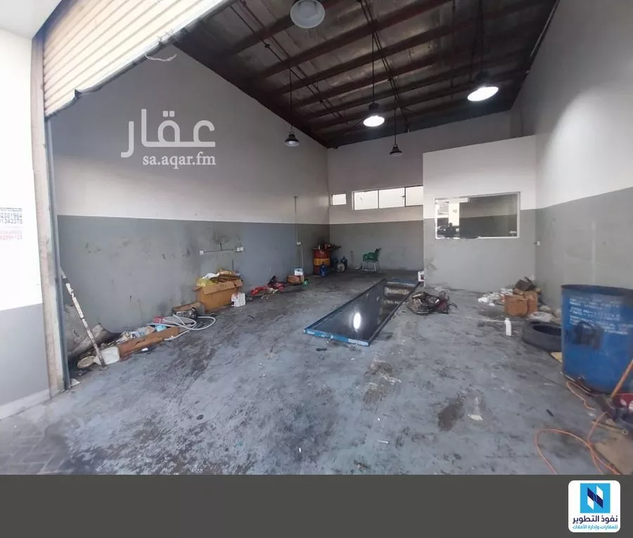 مستودع 35 م² في الملك فهد 2