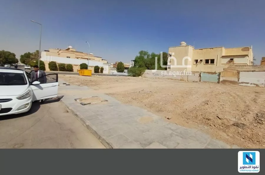 1255 sqm land in Al Malaz 1