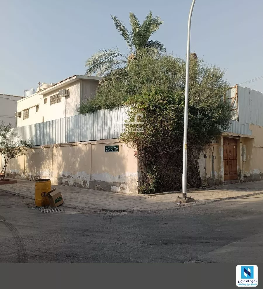 5 bedroom villa in Al Malaz 3