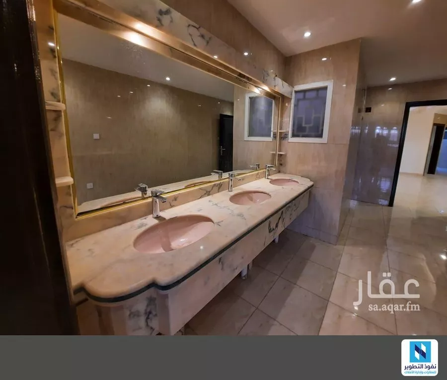 8 bedroom villa in Al Muhammadiyah, Riyadh 16