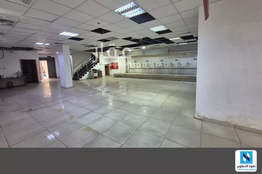 محل 2400 م² في الخالدية الشمالية 5