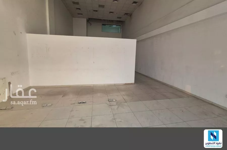 محل 2400 م² في الخالدية الشمالية 3