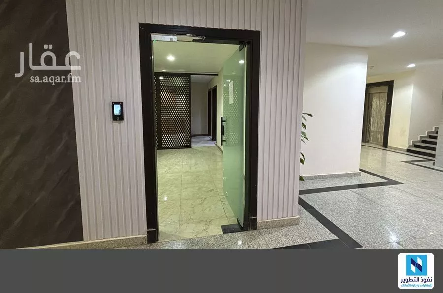 مكتب 4329 م² في الملك فيصل 2