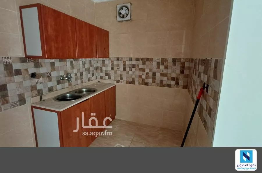 3 bedroom office in Al Faisaliyyah, Jeddah 4