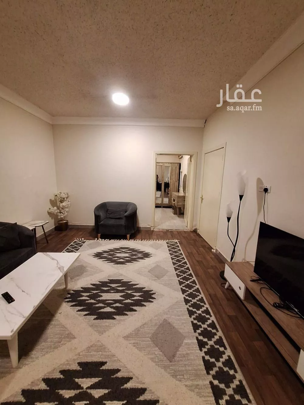 شقة 1 غرف في النزهة 4