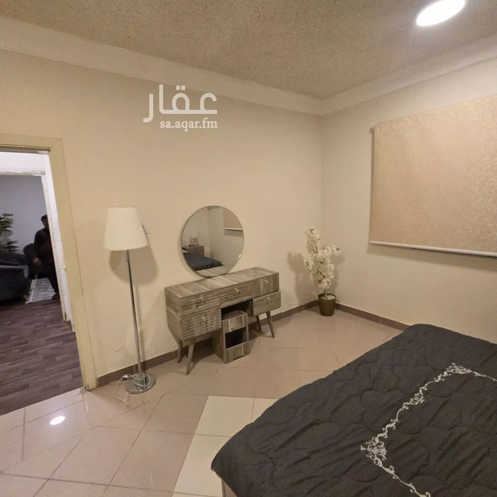 شقة 1 غرف في النزهة 4