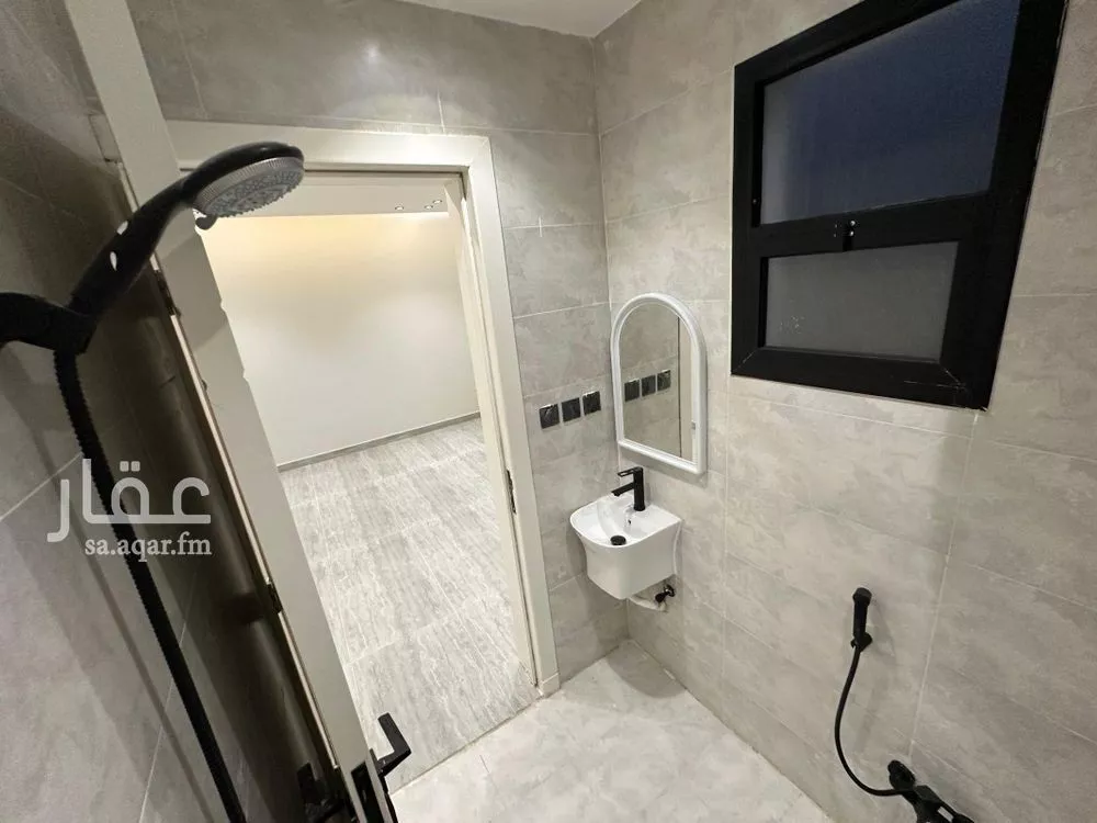 فيلا 7 غرف في بدر 2