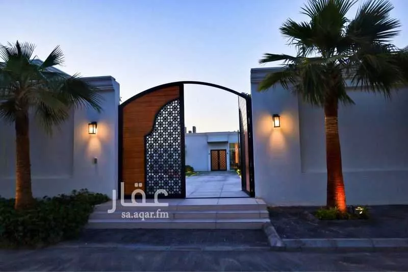 عمارة 776 م² في العقيق 4