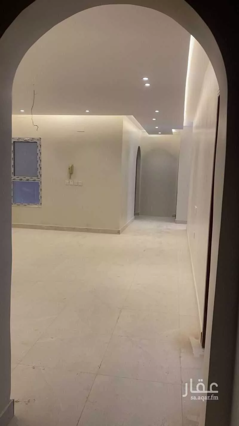 شقة 4 غرف في الملك فهد 2